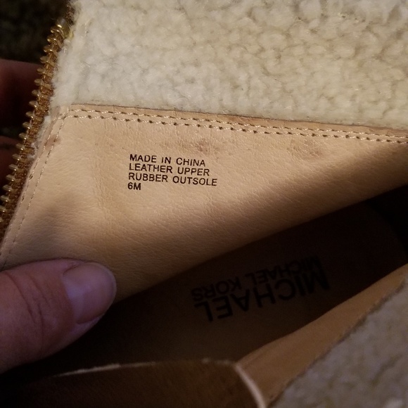 Michael Kors ankle boot heels - Picture 3 of 3